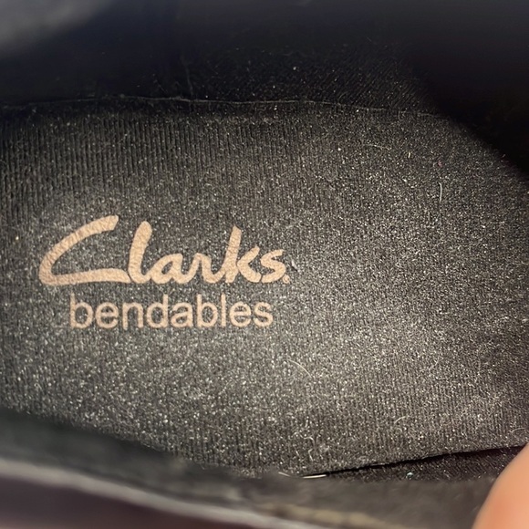 Clarks Bendables Black Heels with Gold Buckles Size 9.5 BAB4728A - Picture 6 of 9